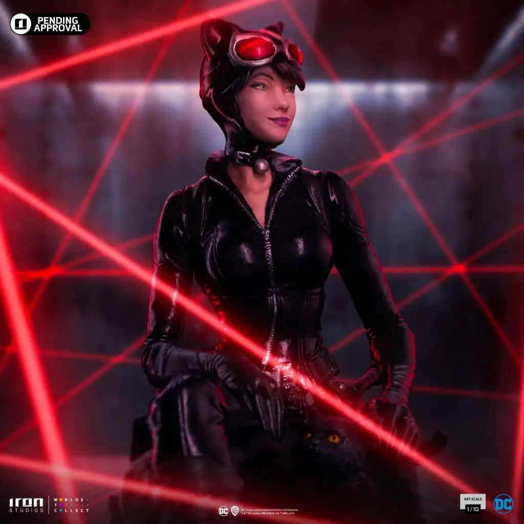 GOTHAM CITY SIRENS CATWOMAN 1/10 Estatua