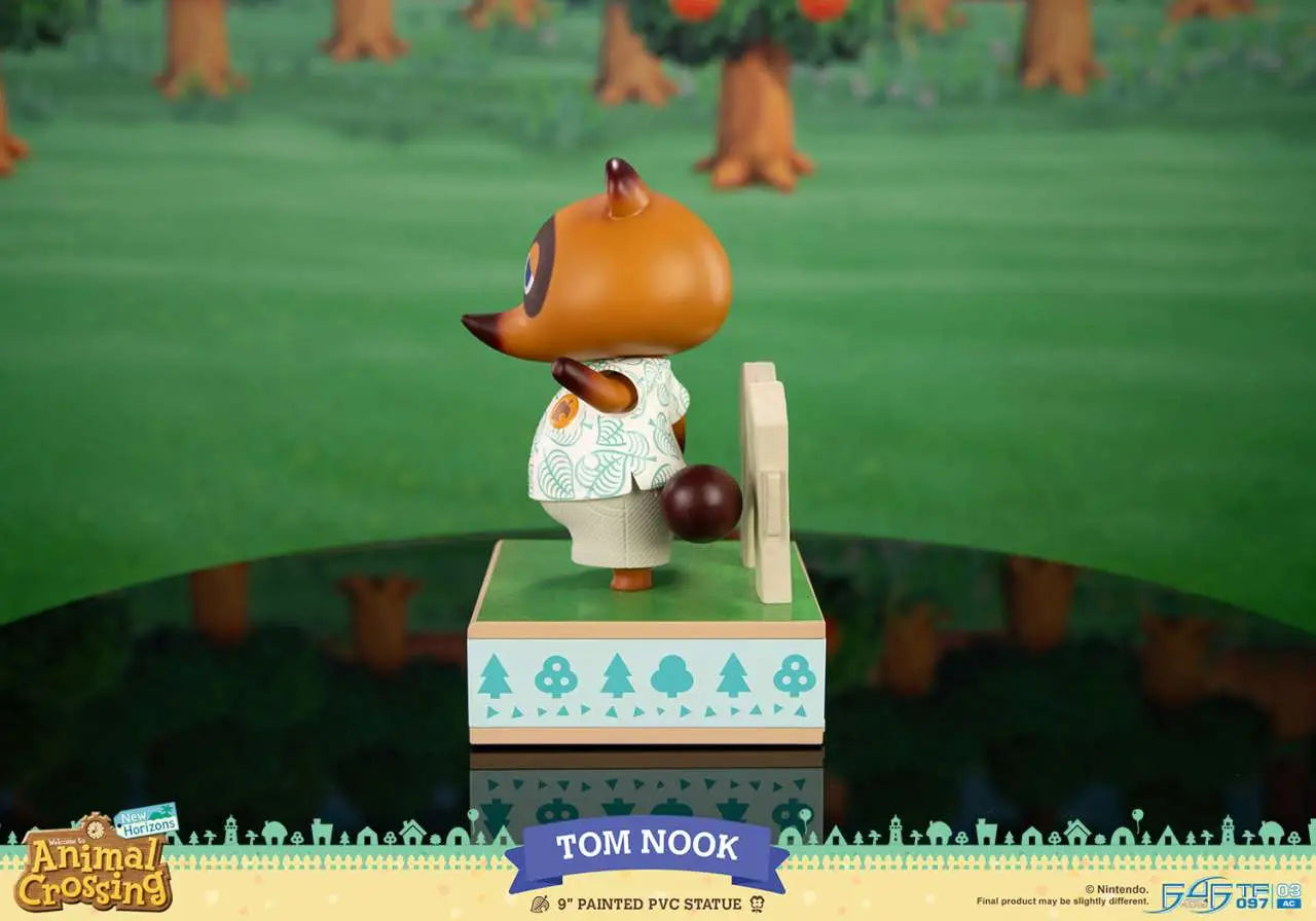 ANIMAL CROSSING NEW HORIZONS TOM NOOK PVC Estatua