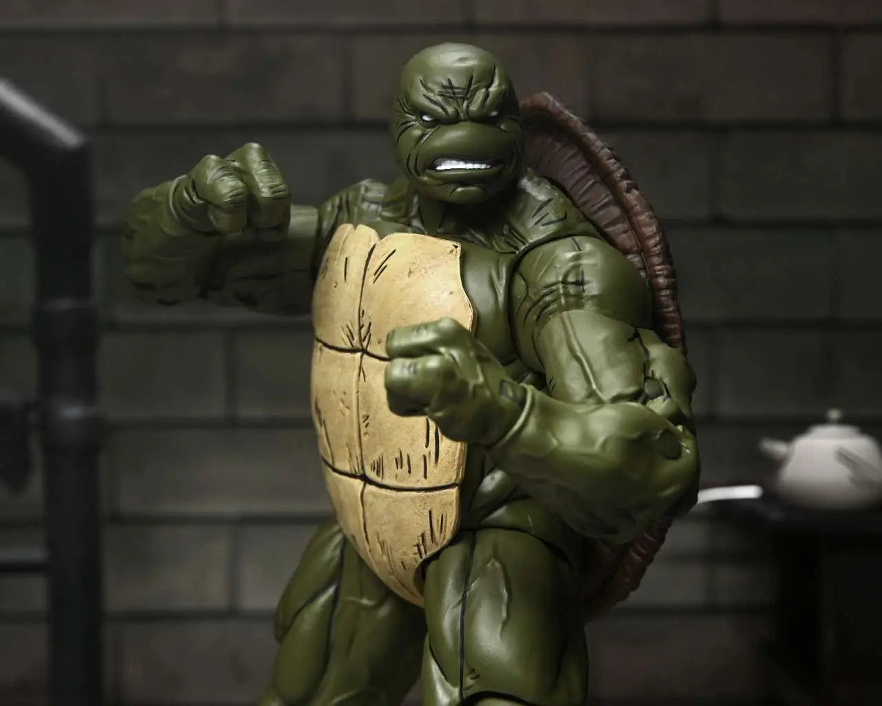 Tortugas Ninja (The Last Ronin) Figura Battle Damaged Ronin 18 cm