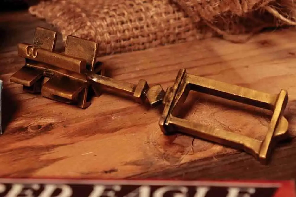 Resident Evil 4 Réplica 1/1 Wayshrine Key