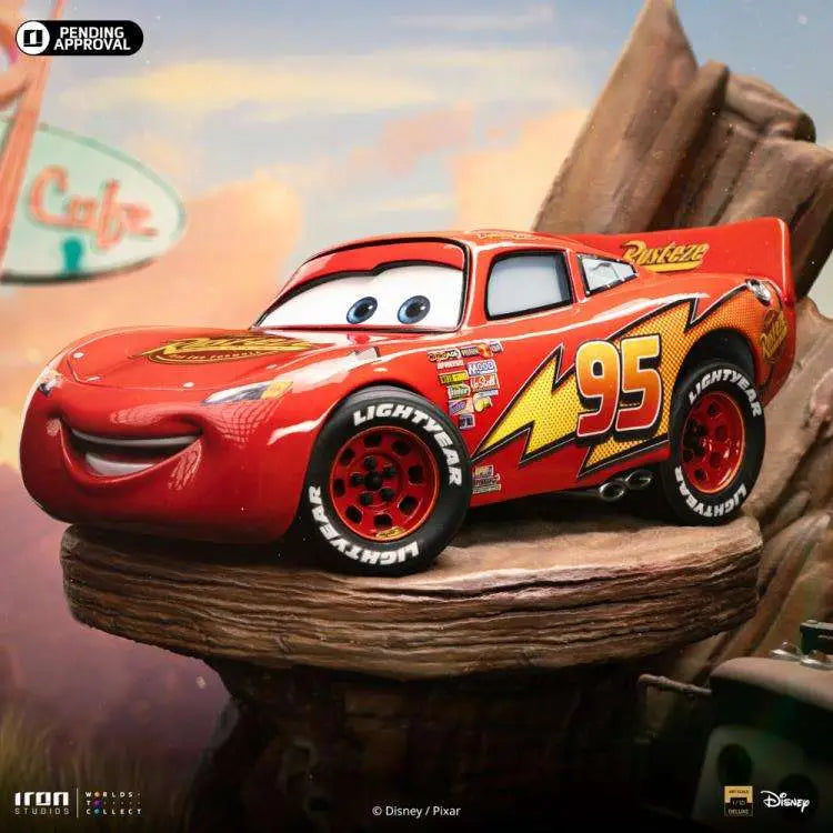 CARS LIGHTNING MCQUEEN + TOW MATER DLX 1/10 ST 1/10 Estátua