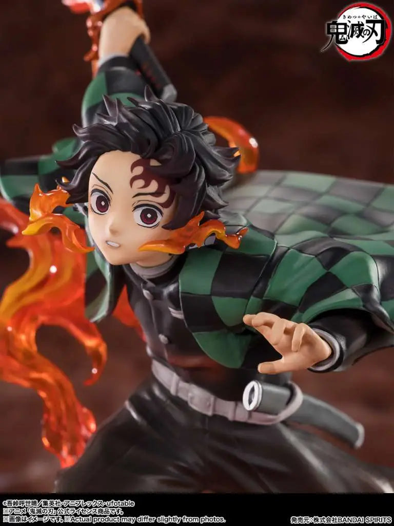 DEMON SLAYER TANJIRO KAMADO KYOJURO RENGOKU Espada GUARD FiguartsZERO Frikytopia