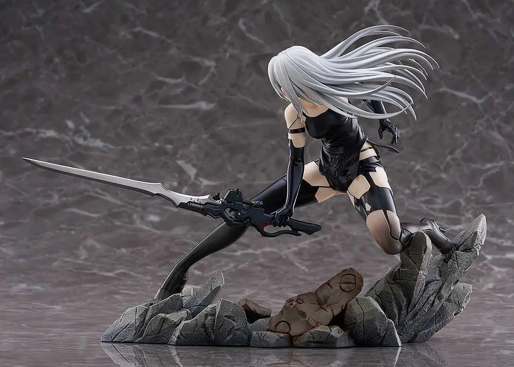 NIER AUTOMATA VER1.1A A2 1/7 Figura
