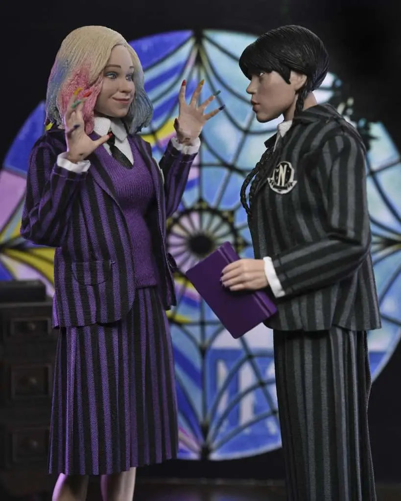 Wednesday Paquete de 2 Figuras Wednesday Addams (Nevermore Uniform) and Enid 20 cm