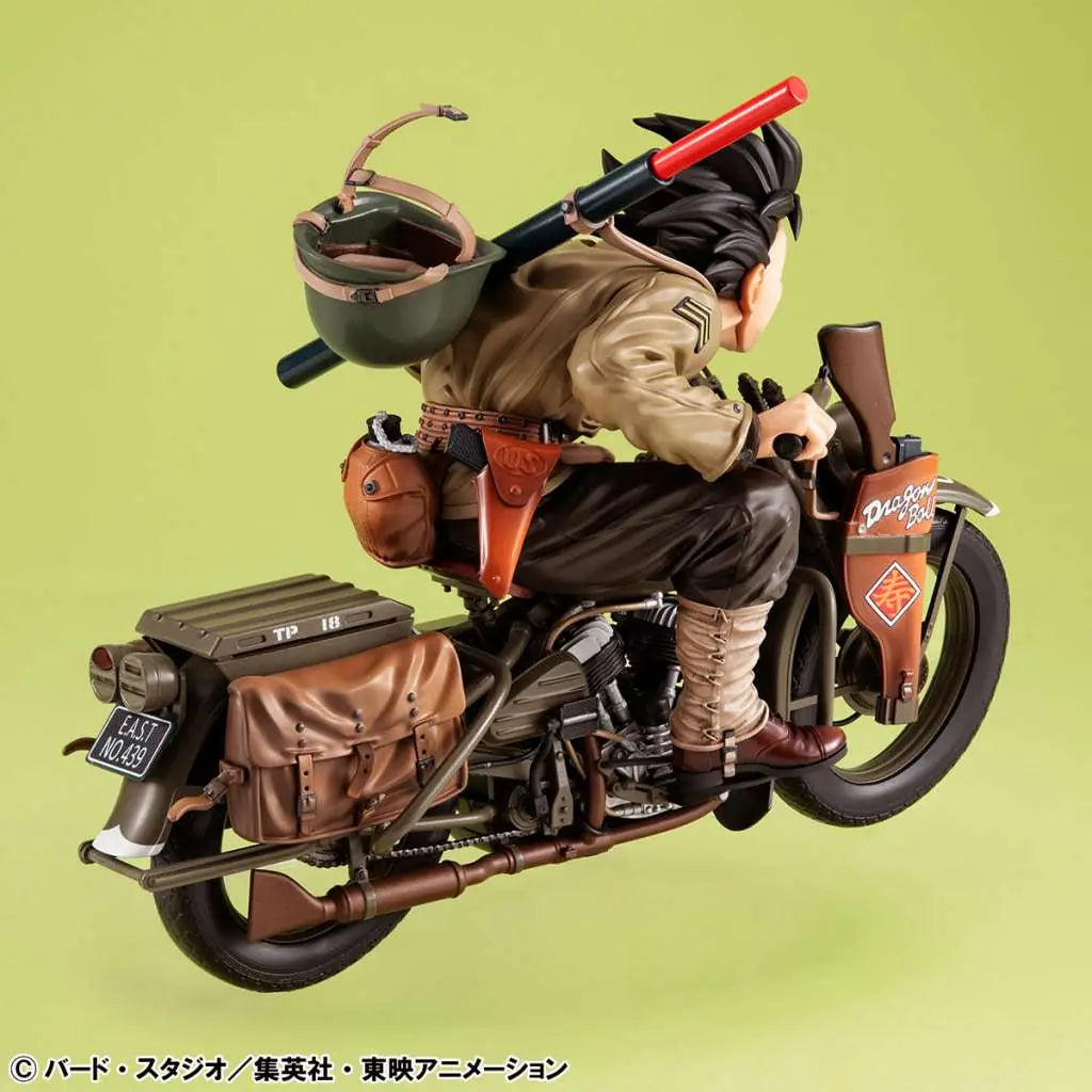 DRAGON BALL Z SON GOKU & BIKE DESKTOP REAL MCCOY EX