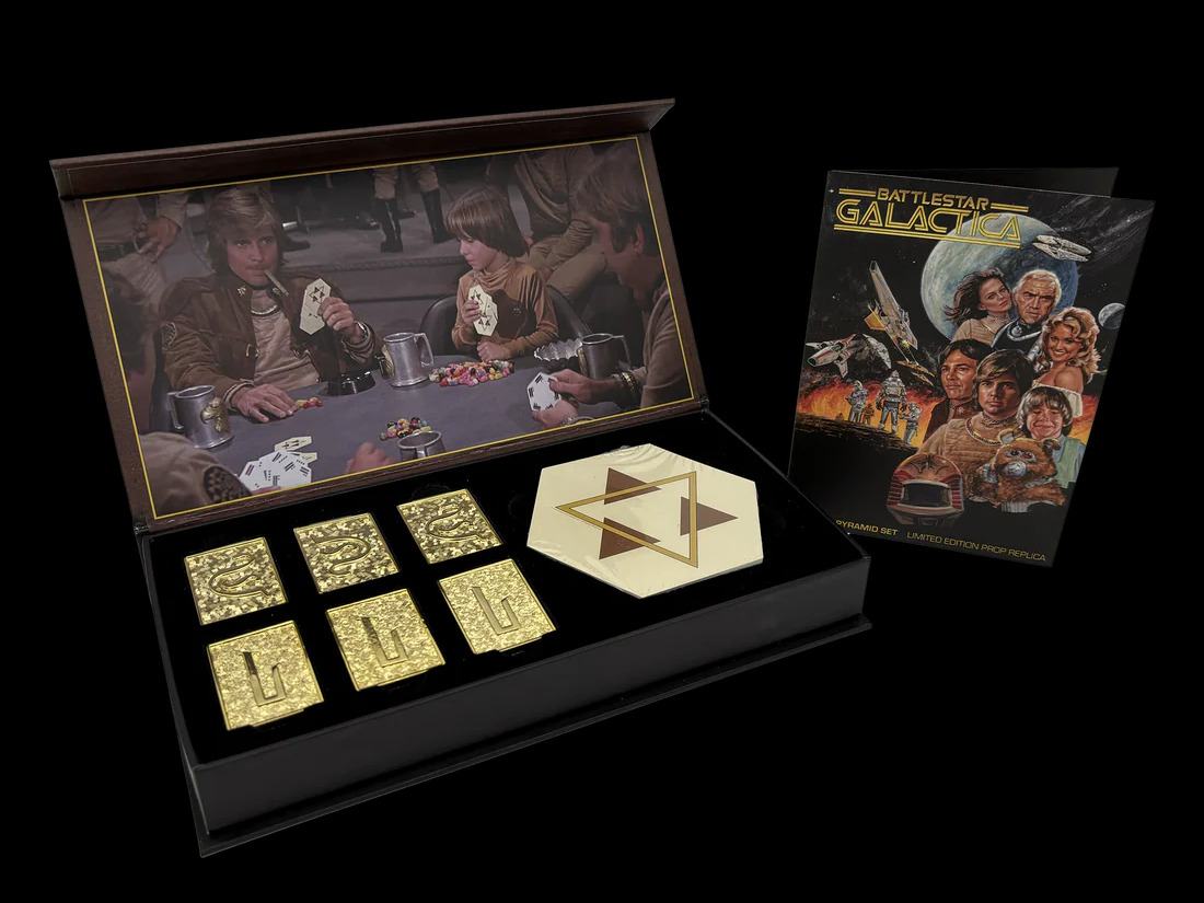 BATTLESTAR GALACTICA CUBITS & PYRAMID SET LIMITED EDITION PROP Réplica Frikytopia