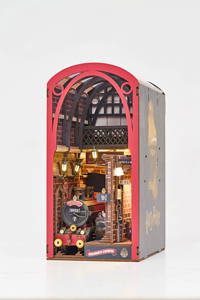 HARRY POTTER HOGWARTS EXPRESS TINY ADVENTURES