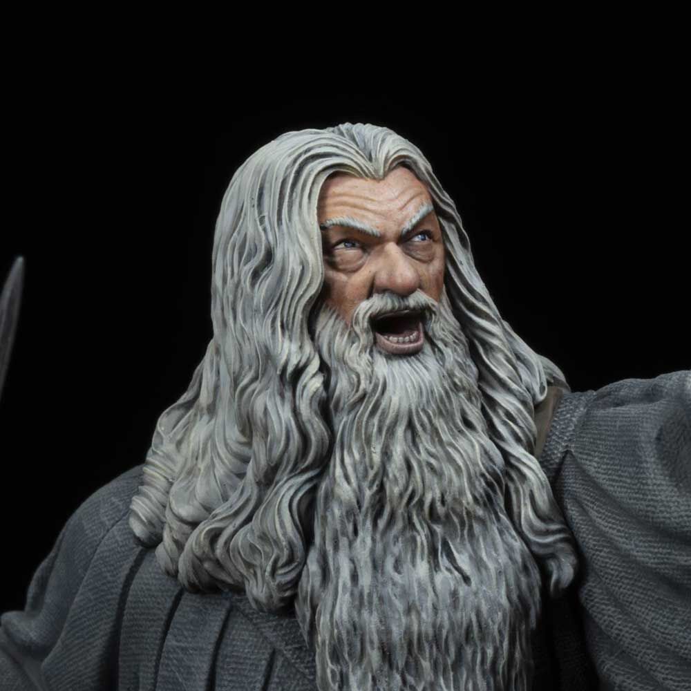 Figura el senor de los anillos gandalf en moria 18cm