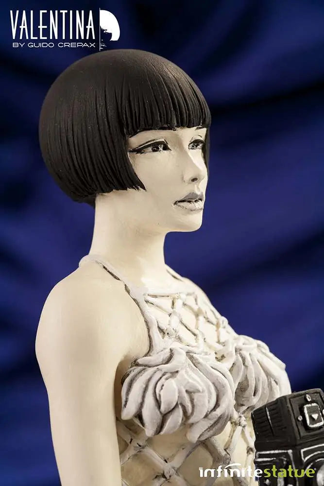 CREPAX VALENTINA Estatua