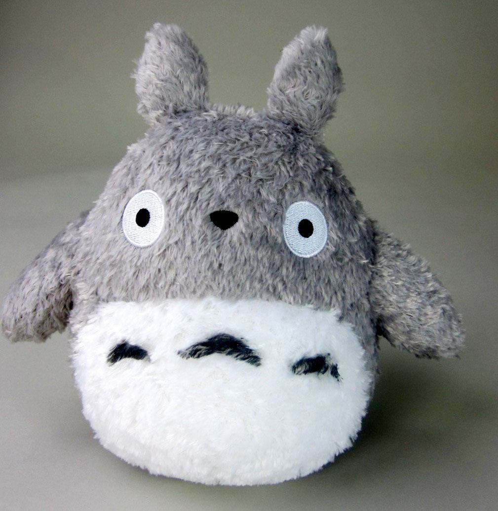 Studio Ghibli Peluche Fluffy Big Totoro 22 cm Frikytopia