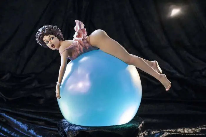 LITTLE EGO BUBBLE DREAM Estatua