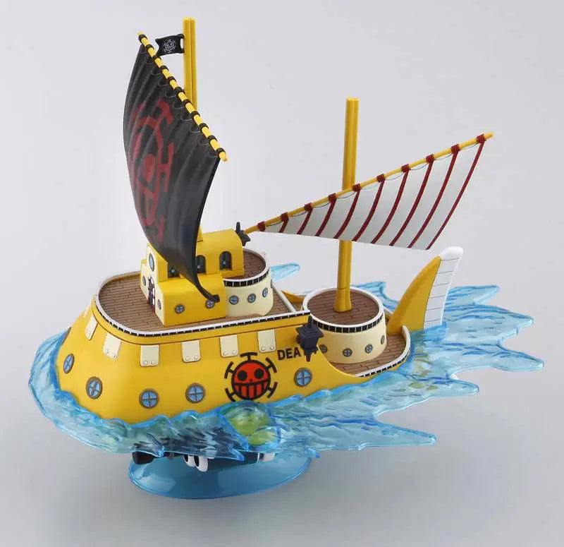 Figura Model Kit Submarino Trafalgar Law One Piece 15cm