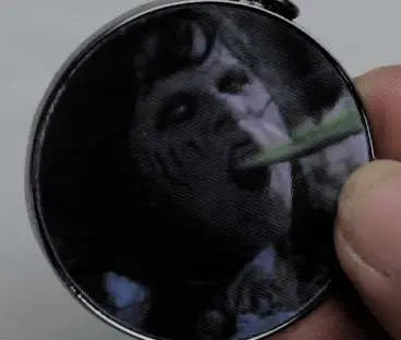 El Exorcista Llavero Lenticular Regan 18 cm