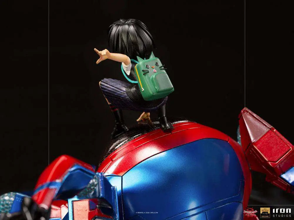SPIDERVERSE PENI PARKER + SP//DR Estatua