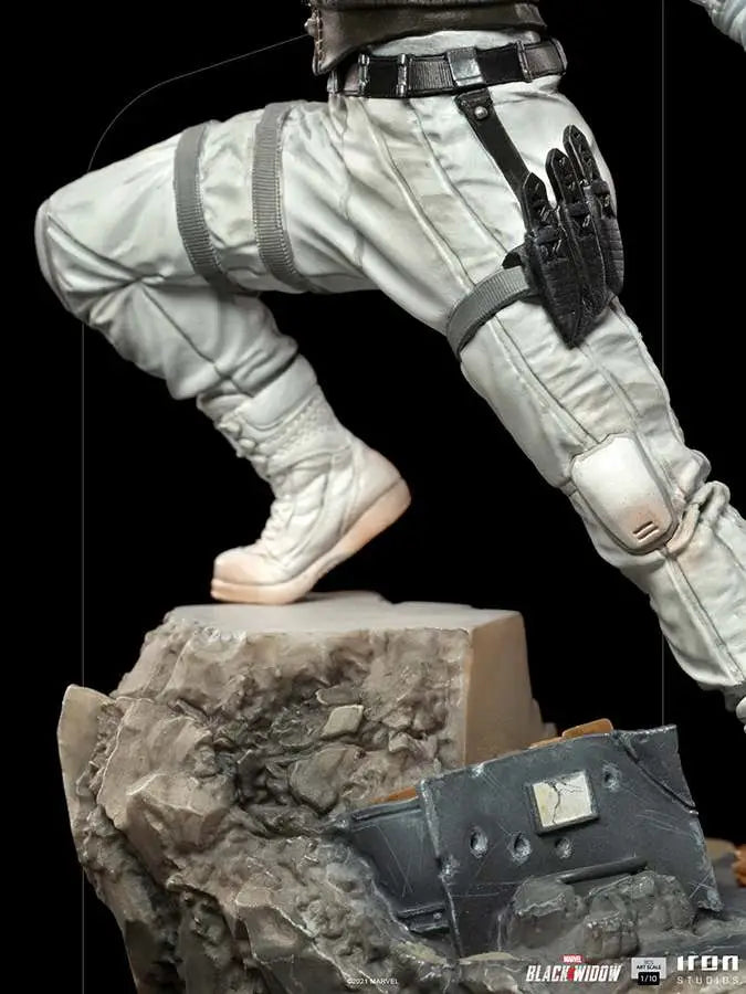 BLACK WIDOW YELENA 1/10 ART Estatua