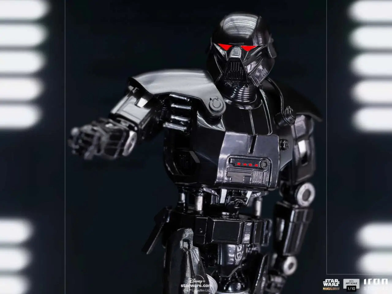 MANDALORIAN DARK TROOPER 1/10 Estatua