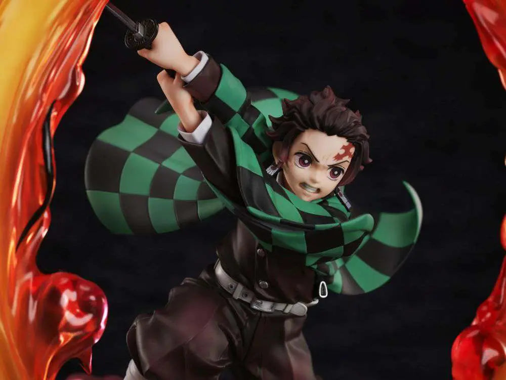 DEMON SLAYER TANJIRO KAMADO 1/8 Estatua