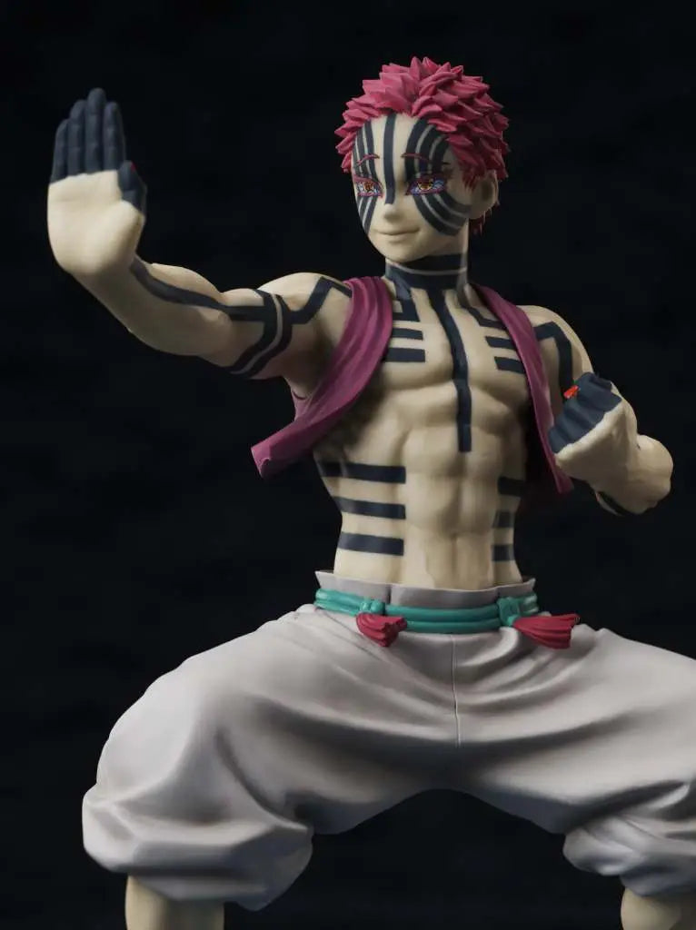 DEMON SLAYER AKAZA 1/8 Figura