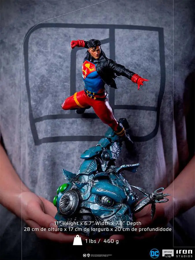 SUPERBOY DELUXE 1/10 ART Estatua