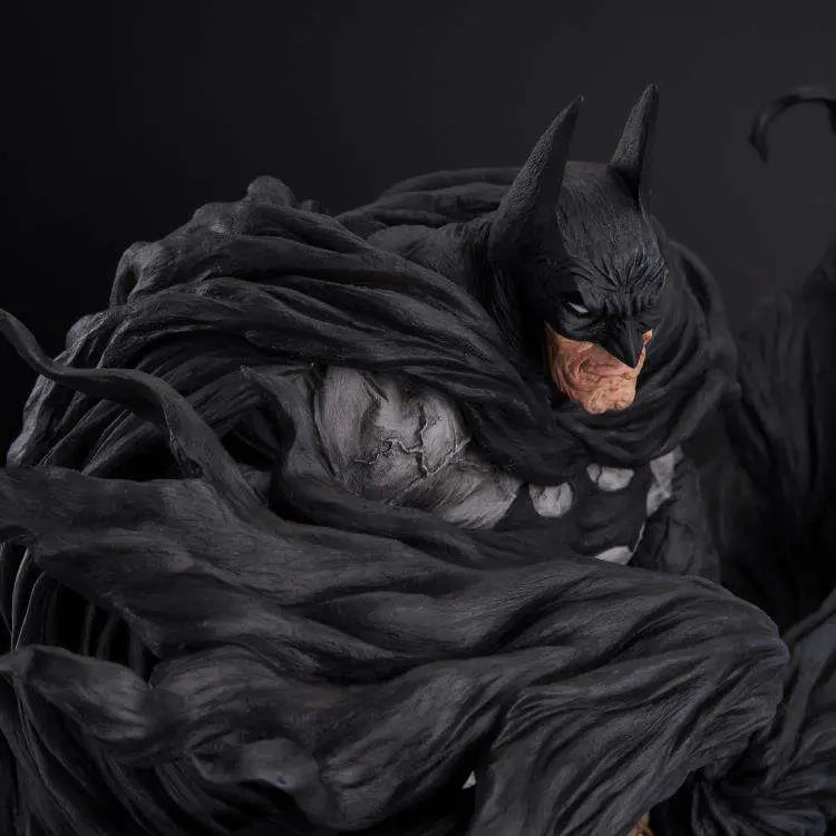SOFBINAL BATMAN HARD BLACK VER. Estatua