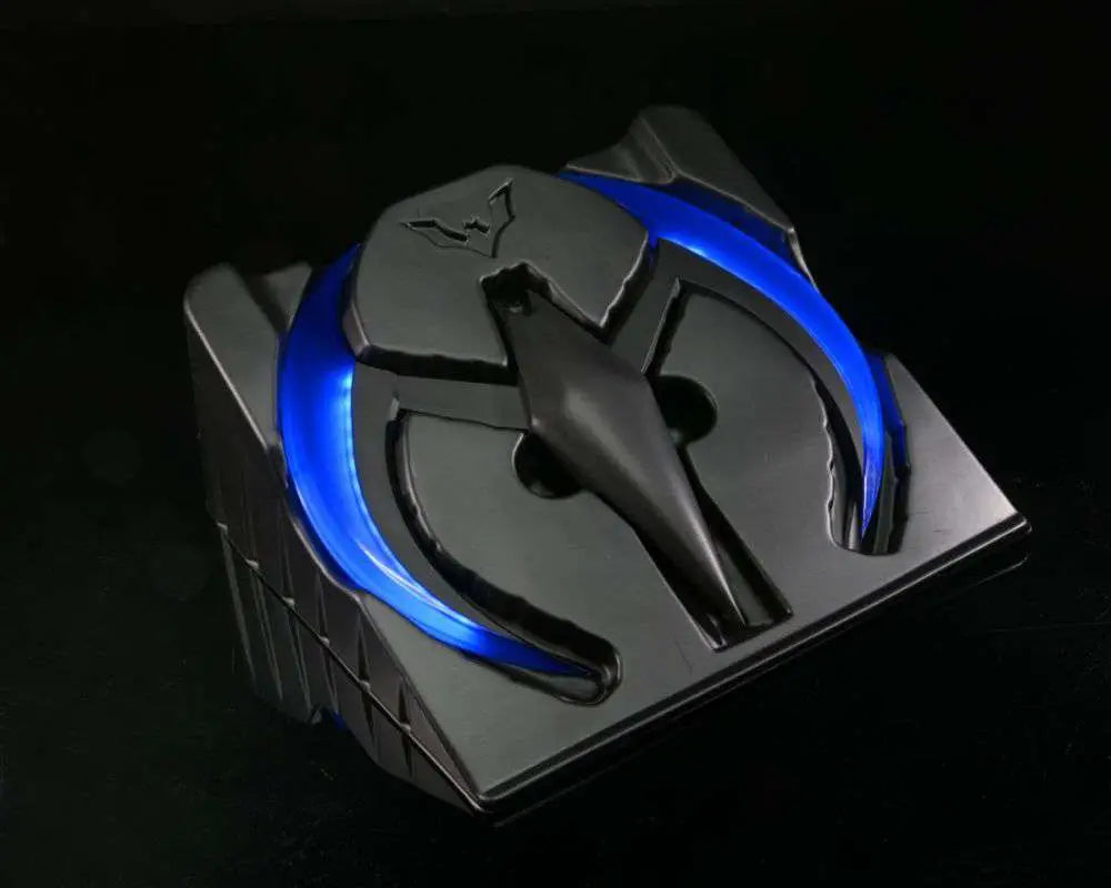 Replica neca batman beyond - batarang blue with ligths