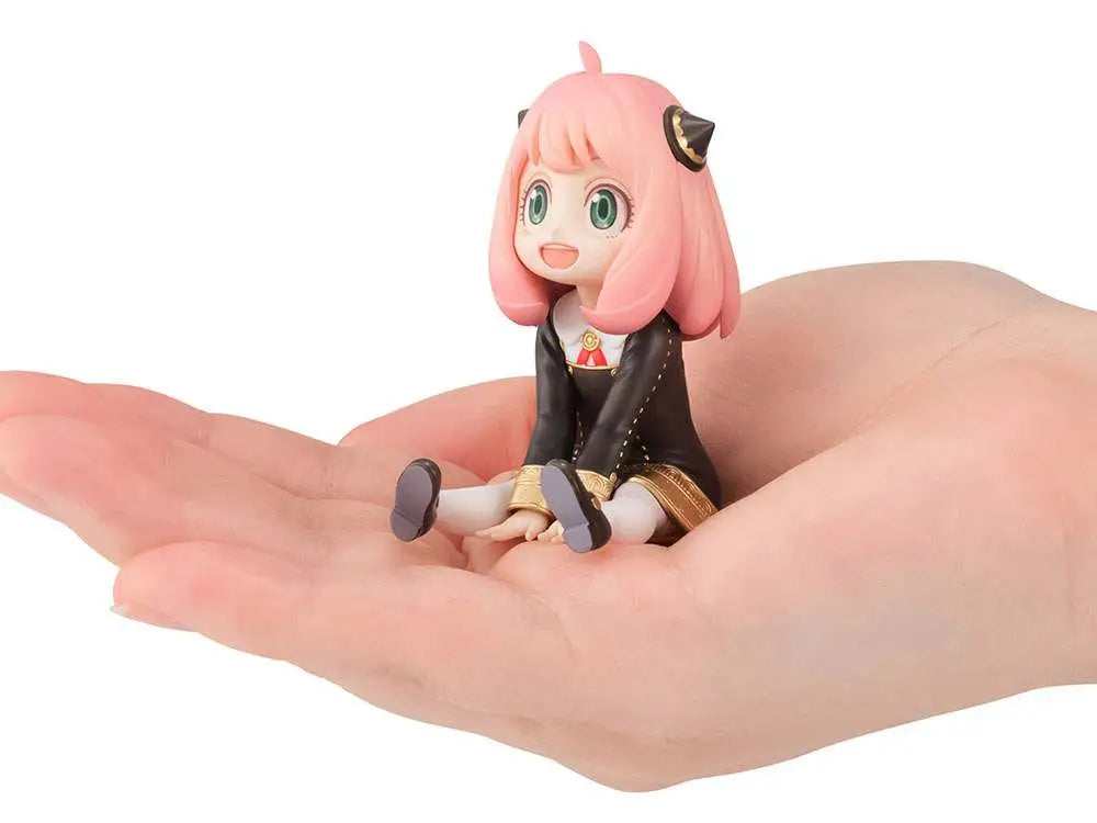 Figura megahouse deluxe edition gem spy x family anya chan palm size