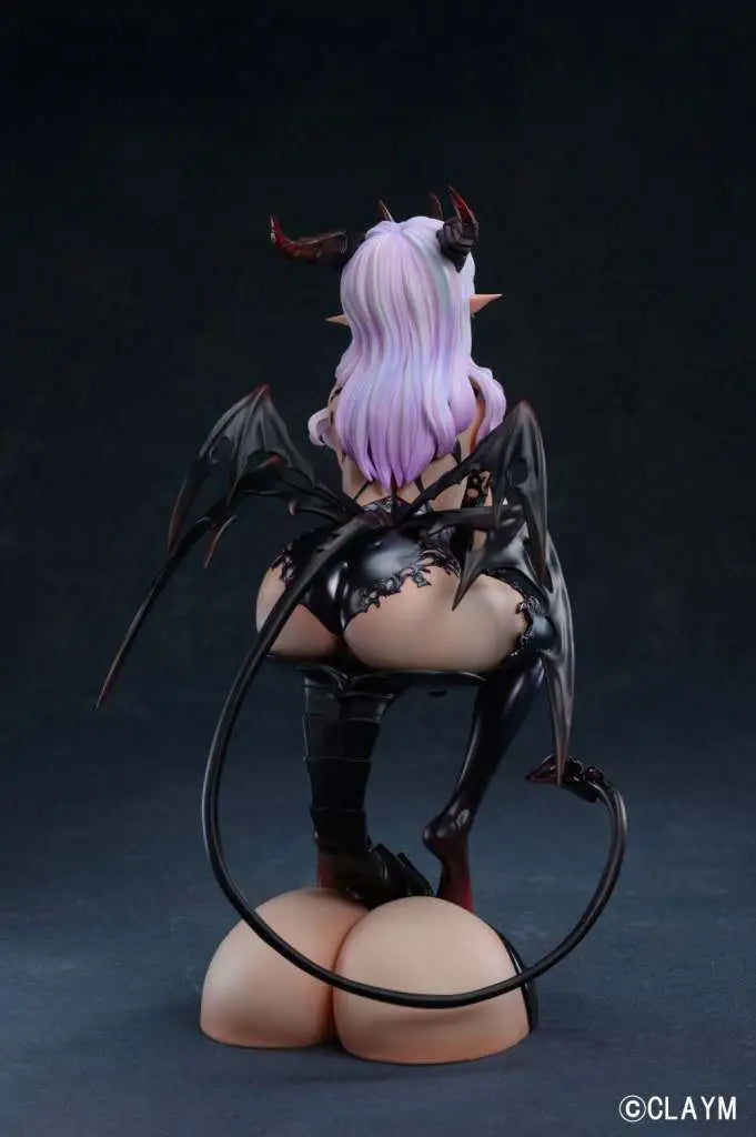 SANIS 1/5 PVC Estatua