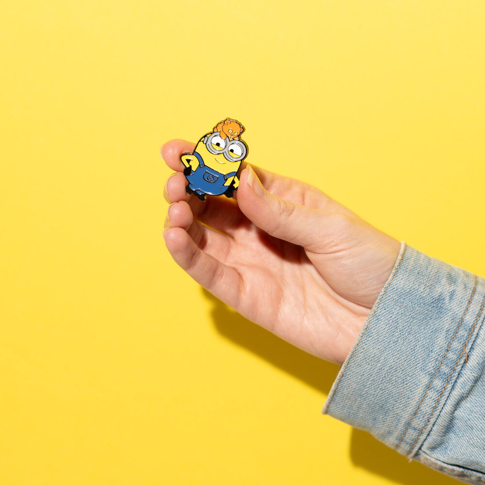 Set 4 pins Minions