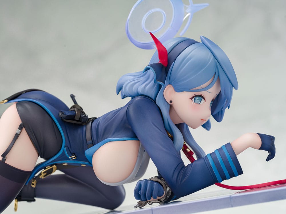 Blue Archive Estatua PVC 1/7 Ako Memorial Lobby Ver. 23 cm