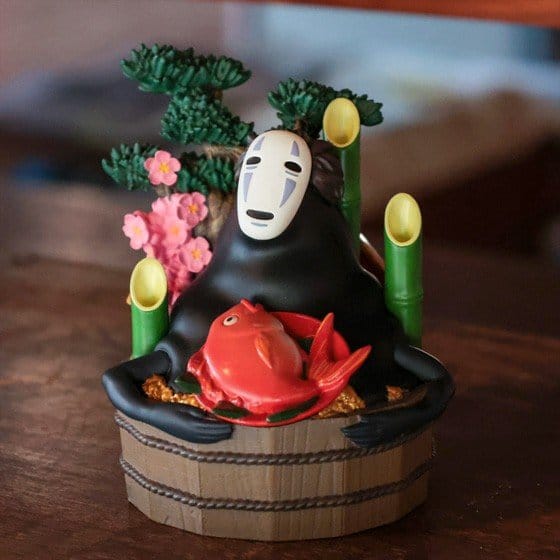 El viaje de Chihiro Diorama No Face Golden bucket & bamboos