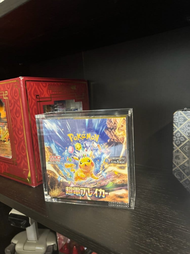 Evoretro Display de Acrílico para Pokémon Caja de Booster Grande Japonesa