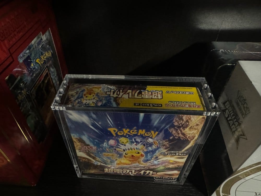 Evoretro Display de Acrílico para Pokémon Caja de Booster Grande Japonesa