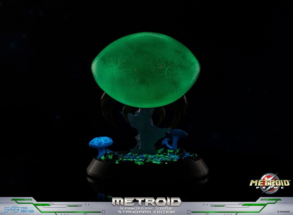 Metroid Prime Figura PVC Metroid (Standard) (Glow in the Dark) 21 cm