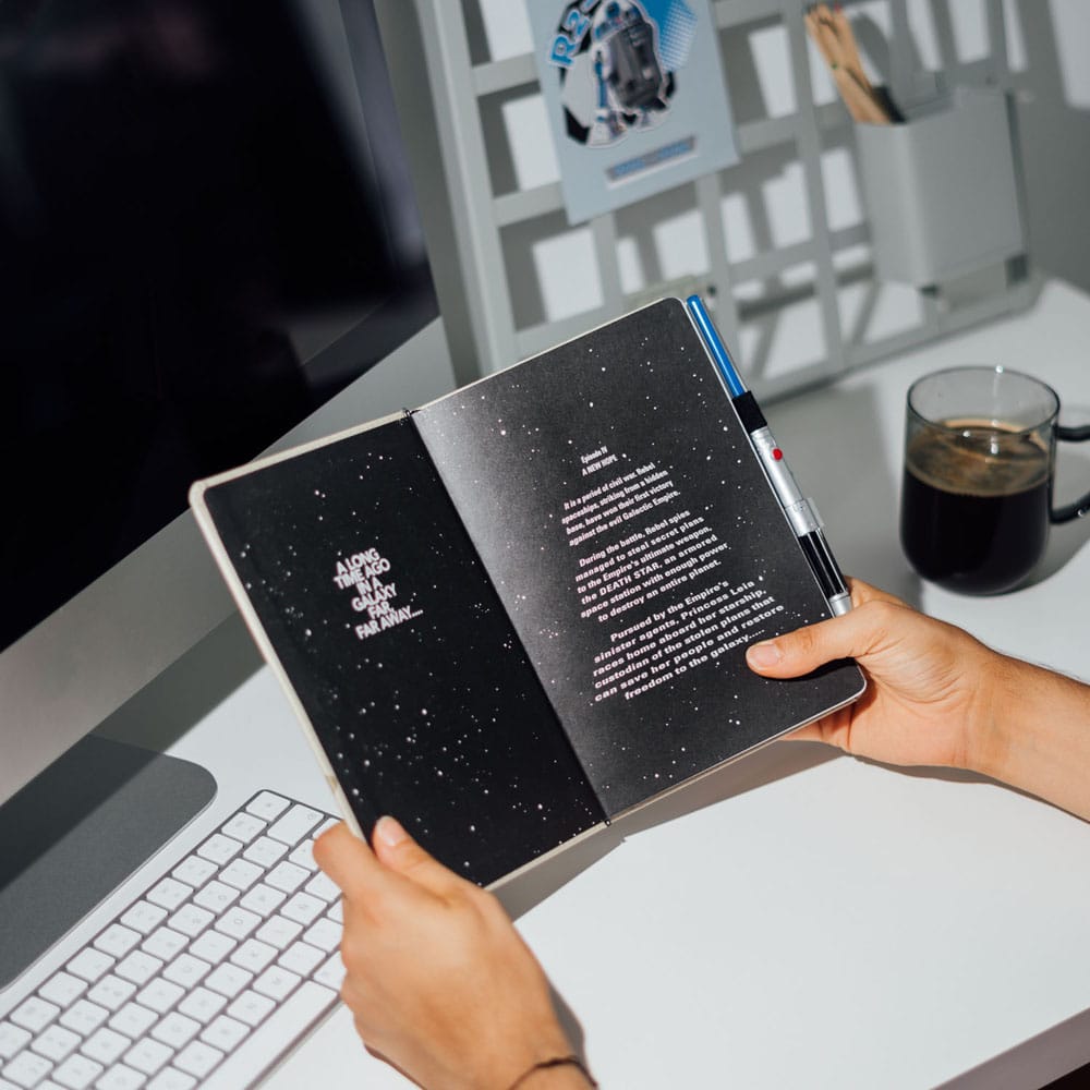 Cuaderno A5 premium + boligrafo sable de luz Luke Skywalker Star Wars