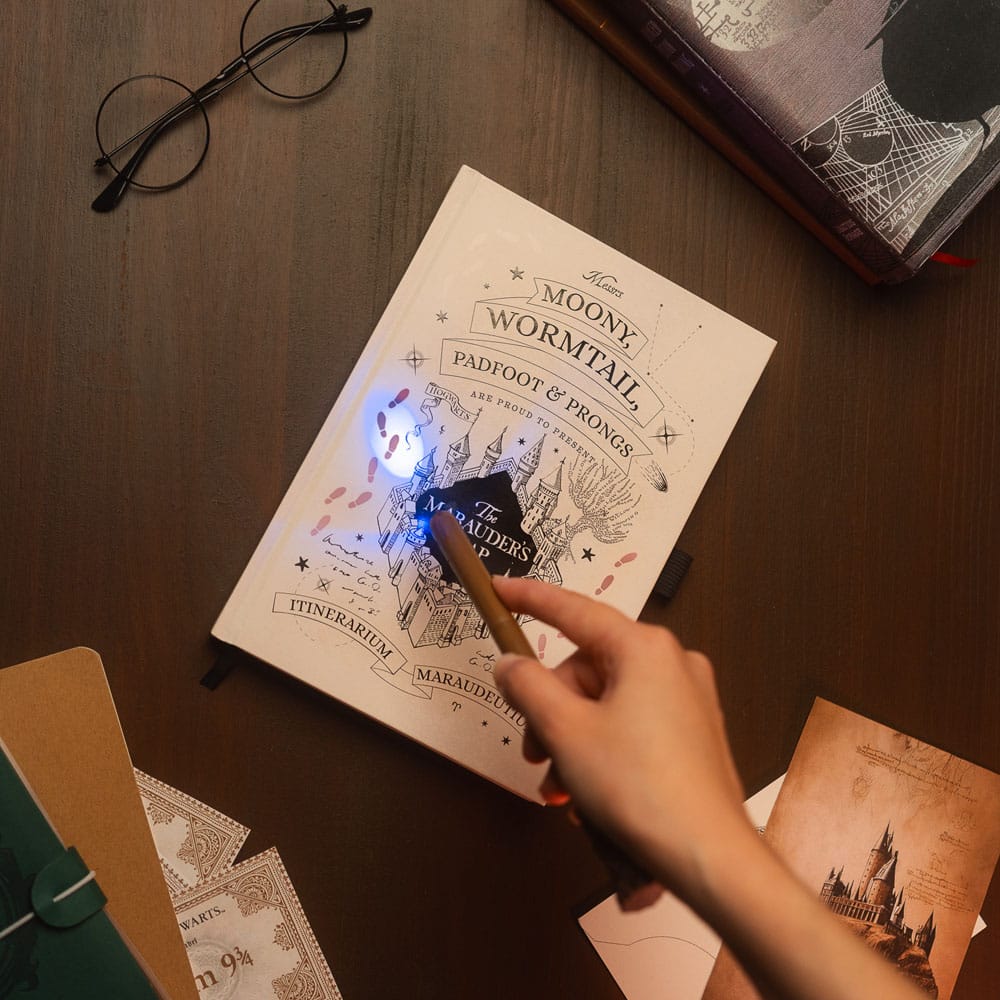 Cuaderno A5 premium + boligrafo varita Mapa del Merodeador Harry Potter
