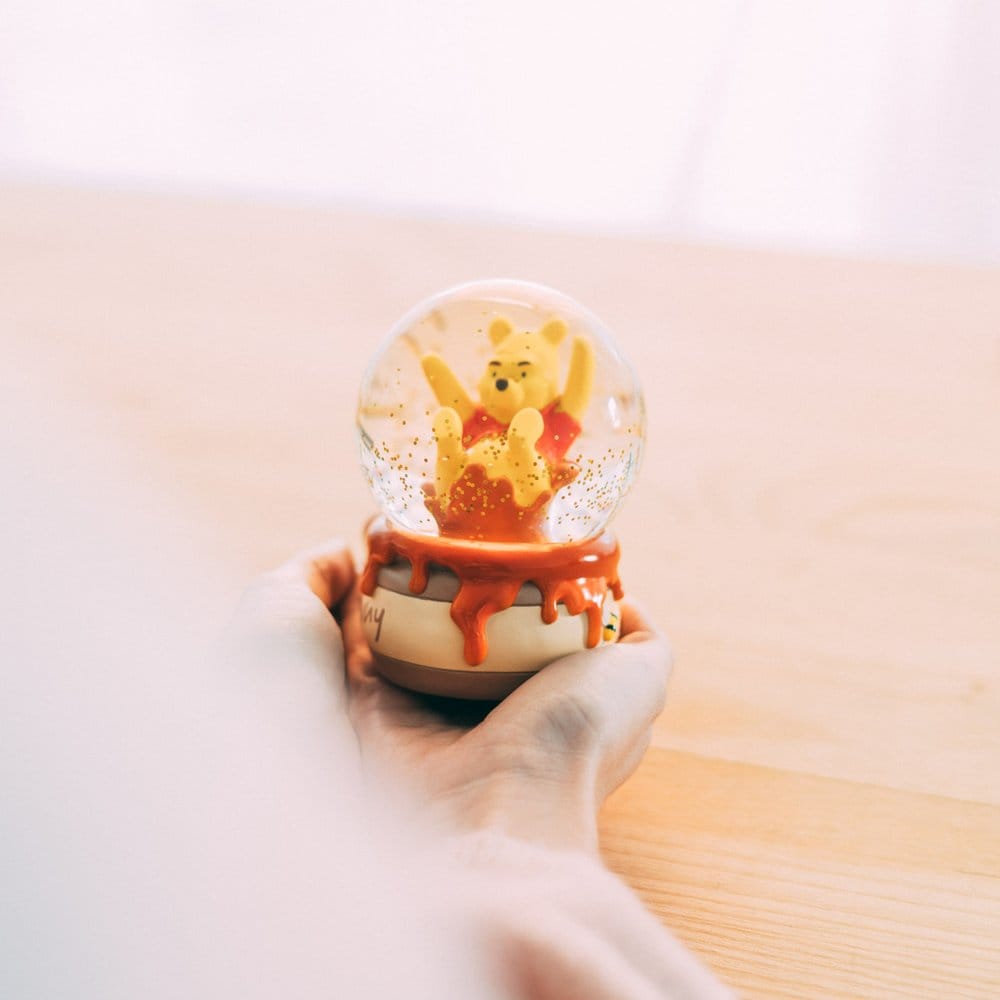 Disney Winnie the Pooh Bola de Nieve 10 cm