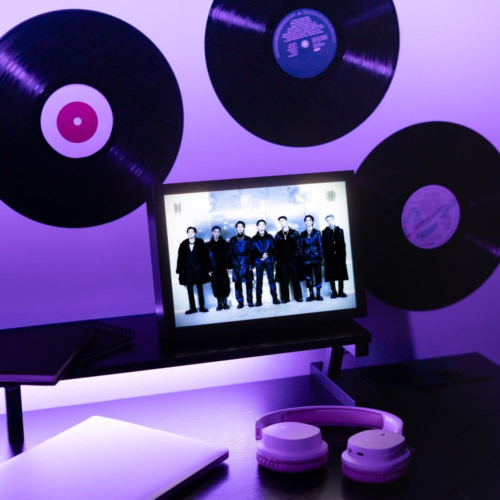 BTS Impresión LED Enmarcada