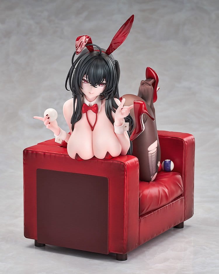 Azur Lane Figura PVC 1/7 Taihou: Fun on the Baize - Illustration Ver. 22 cm