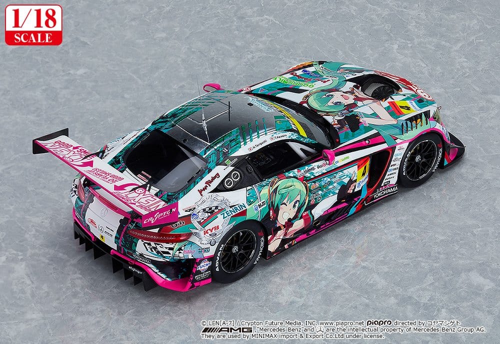 Hatsune Miku GT Project Vehículo 1/18 Good Smile Hatsune Miku AMG 2020 SUPER GT Okayama Test Ver. 26 cm