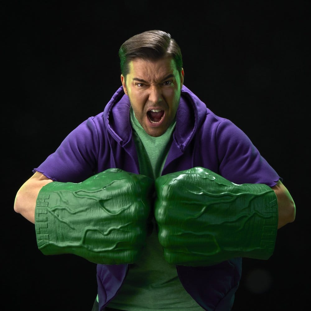 Replica hasbro marvel legends the incredible hulk puños electronicos 30.5cm