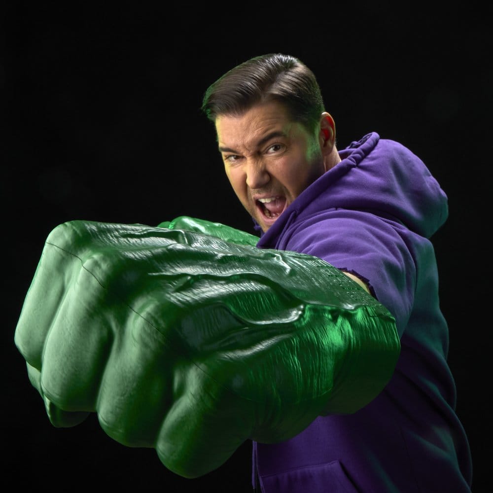 Replica hasbro marvel legends the incredible hulk puños electronicos 30.5cm