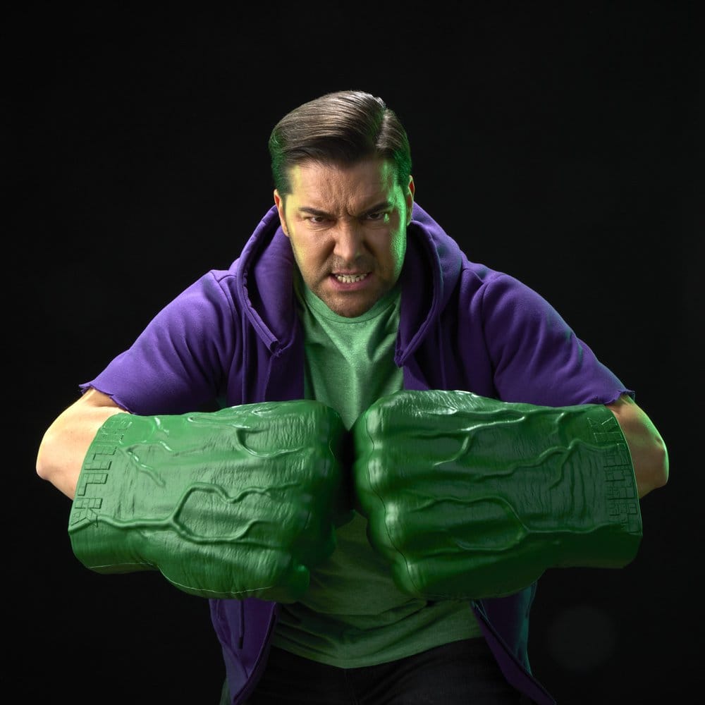 Replica hasbro marvel legends the incredible hulk puños electronicos 30.5cm
