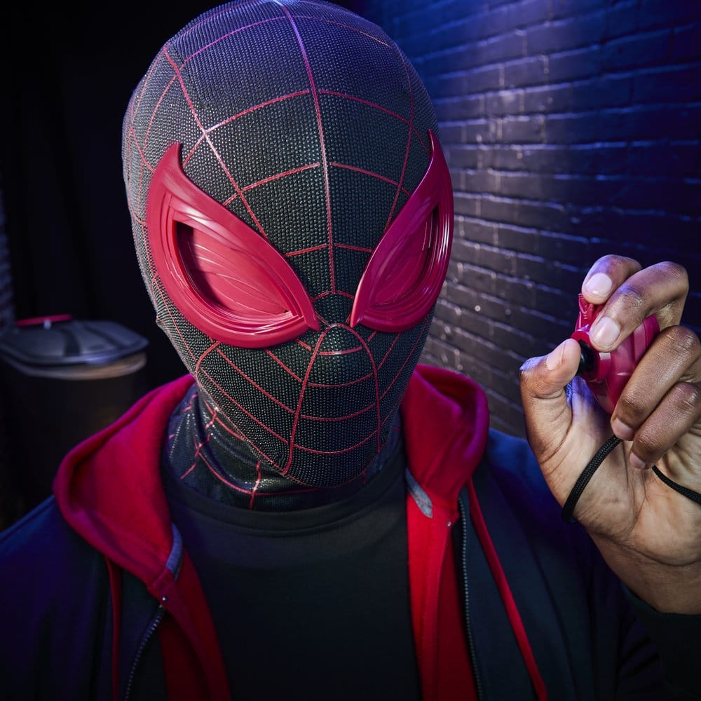 Spider-Man: Miles Morales Marvel Legends Máscara Eletrónica Expressiva