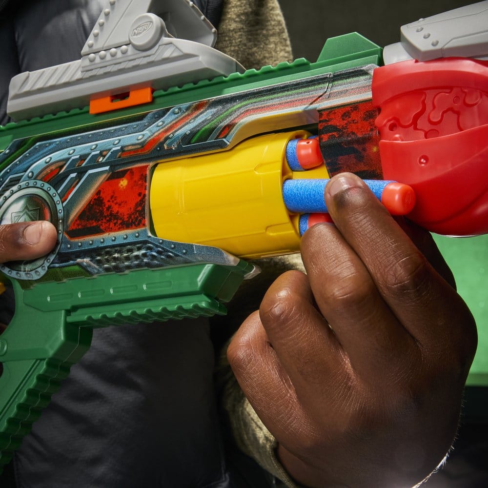 Avengers: Doomsday NERF Lançador de Dardos Doctor Doom