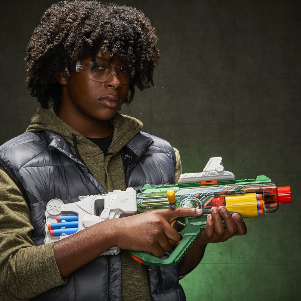 Avengers: Doomsday NERF Lançador de Dardos Doctor Doom