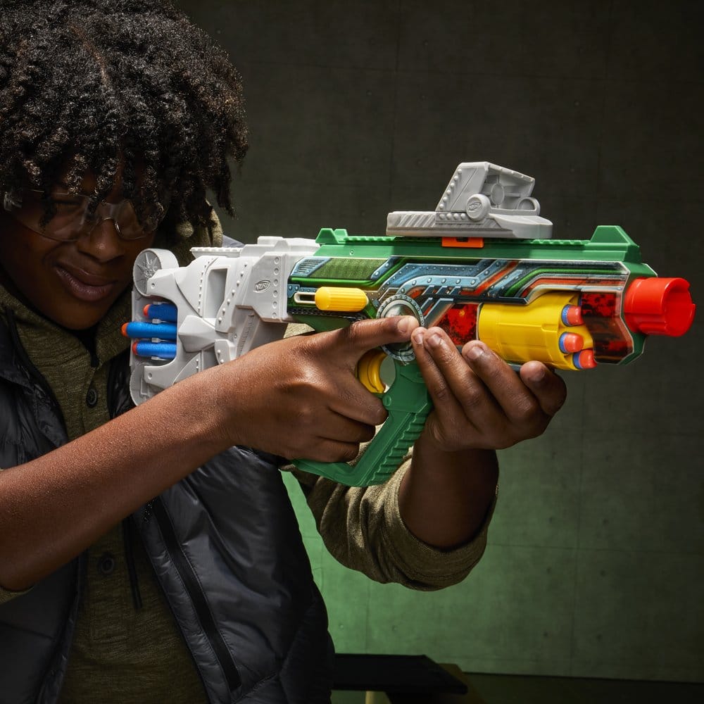 Avengers: Doomsday NERF Lançador de Dardos Doctor Doom