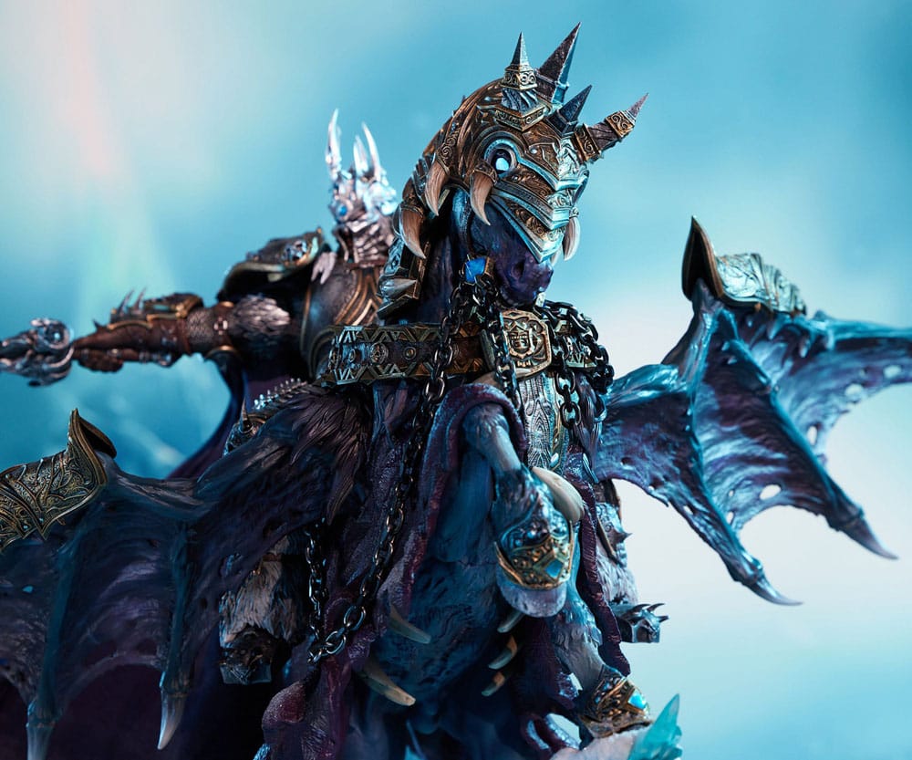 World of Warcraft Estátua The Lich King & Invencível 68 cm