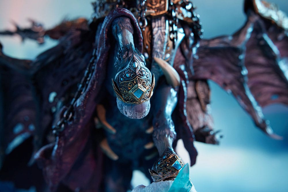 World of Warcraft Estátua The Lich King & Invencível 68 cm