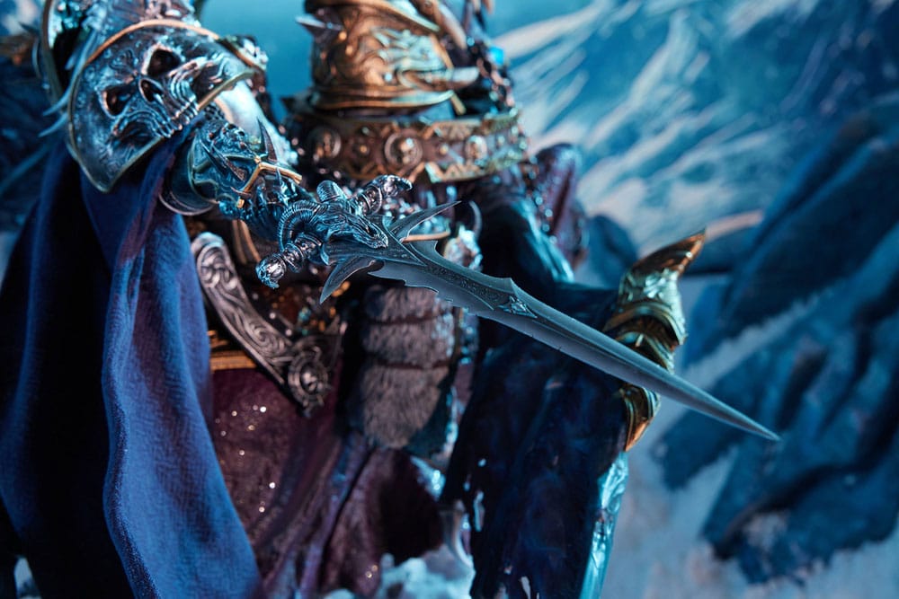 World of Warcraft Estátua The Lich King & Invencível 68 cm