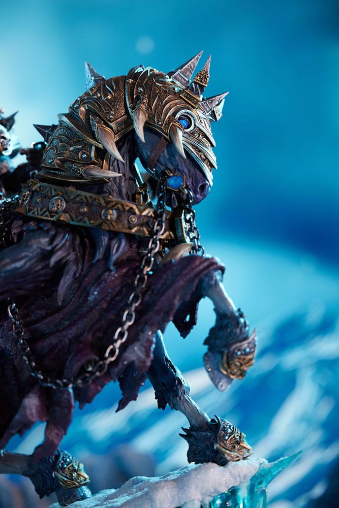 World of Warcraft Estátua The Lich King & Invencível 68 cm